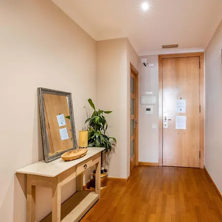 Elegant 3-bedroom In The Heart Of Bcn Apartment Barcelona