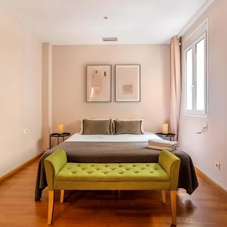 Elegant 3-bedroom In The Heart Of Bcn *
