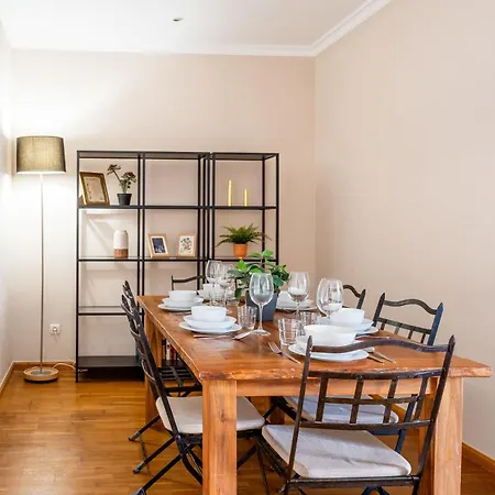Apartment Elegant 3-bedroom In The Heart Of Bcn *