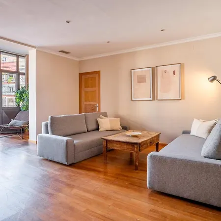 Apartment Elegant 3-bedroom In The Heart Of Bcn Barcelona